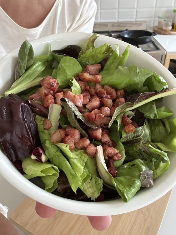 Radicchio salad and bruciatini